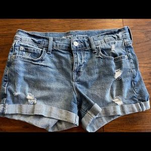 Old Navy Boyfriend shorts size 6